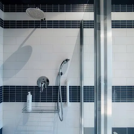 Apartament Blue Mood - By Myhomeincomo *