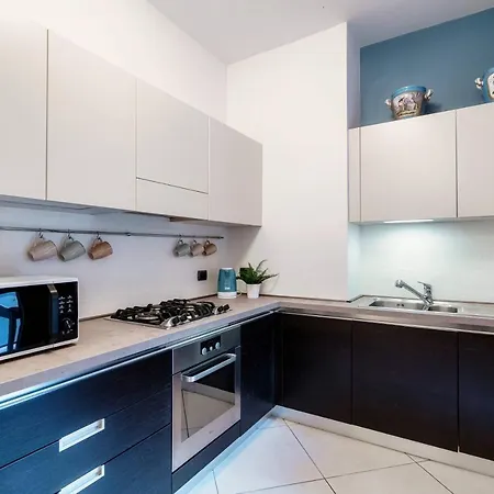 Blue Mood - By Myhomeincomo *