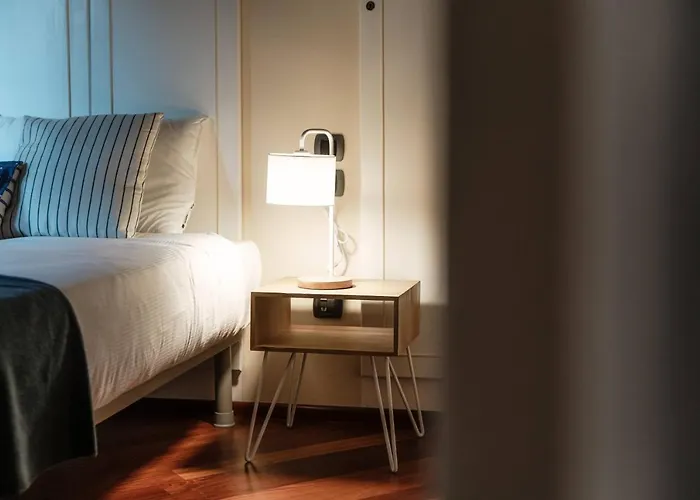 Blue Mood - By Myhomeincomo *