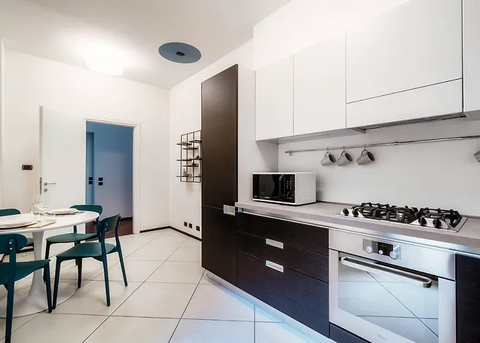 Διαμέρισμα Blue Mood - By Myhomeincomo Τσερνόμπιο